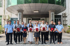 县市场监视办理局：召开食物平安社会监视员聘